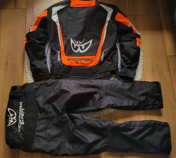 Kombinezon motocyklowy BERIK 2.0 r 54 - obrazek 4