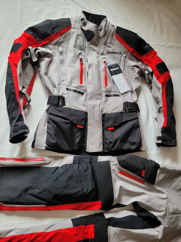 Kombinezon motocyklowy Vanucci VAJ4 VAT2 48