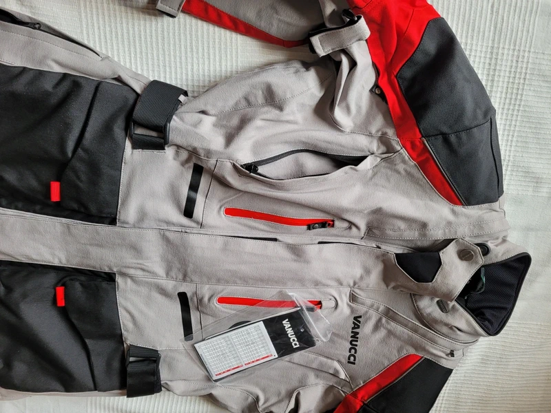 Kombinezon motocyklowy VANUCCI VAJ4 VAT2 48 - obrazek 2